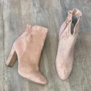 White House Black Market SUEDE SCRUNCH-BACK BOOTS size 9.5 mauve pink